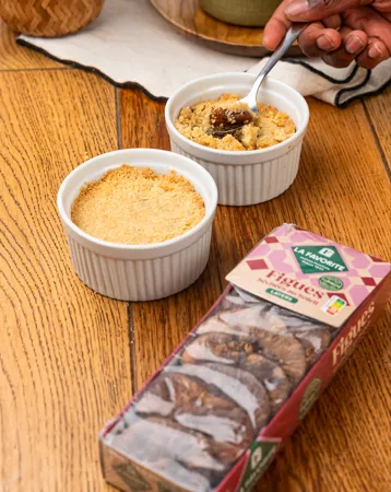 Crumble croustillant aux figues séchées et au miel